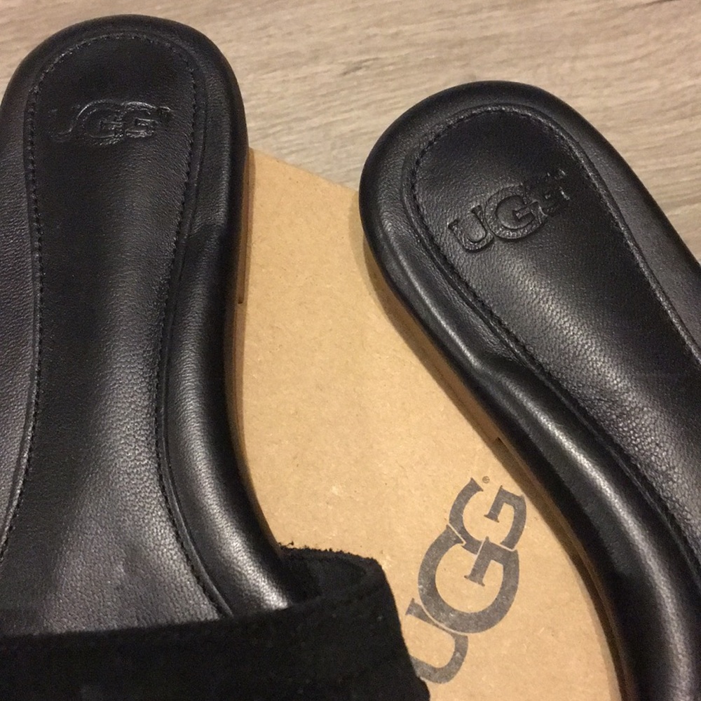 NWT Ugg sandals - Picture 2 of 7